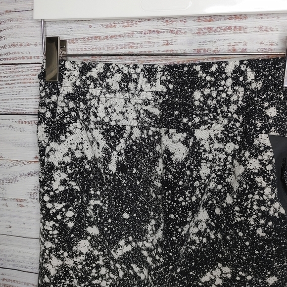 NIKE Boys Splatter Shorts Size L - Picture 6 of 10